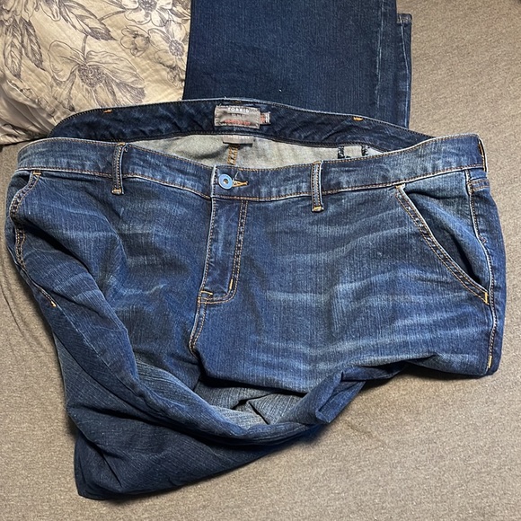 TORRID mid-rise slim boot jeans SIZE 26T - Picture 2 of 3